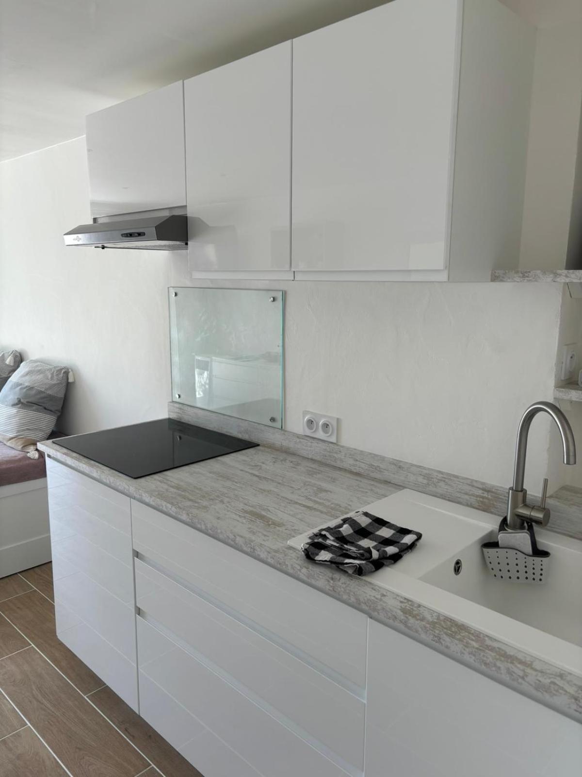 Studio Thalie Bormes-les-Mimosas Esterno foto